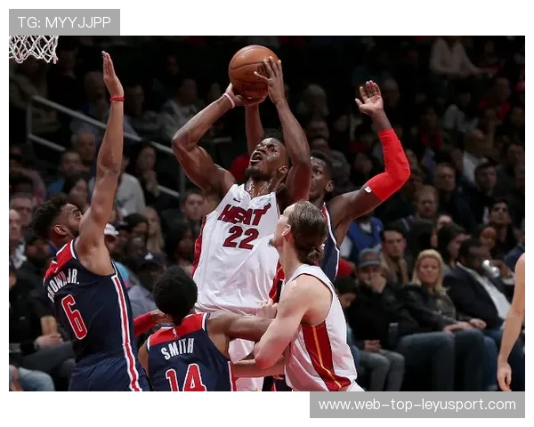 巴特勒罚球稳稳命中，热火在客场笑纳胜利